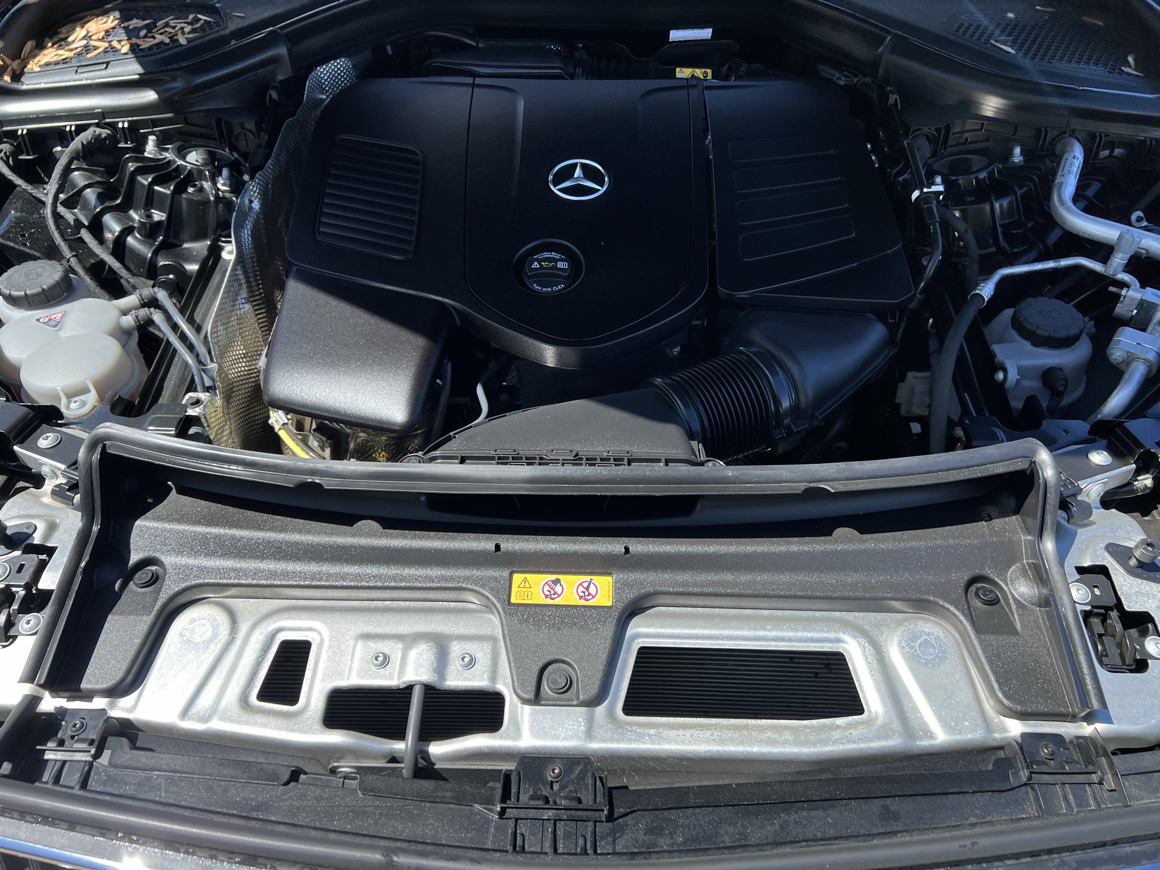 Certified 2025 Mercedes-Benz GLC 300 image 36