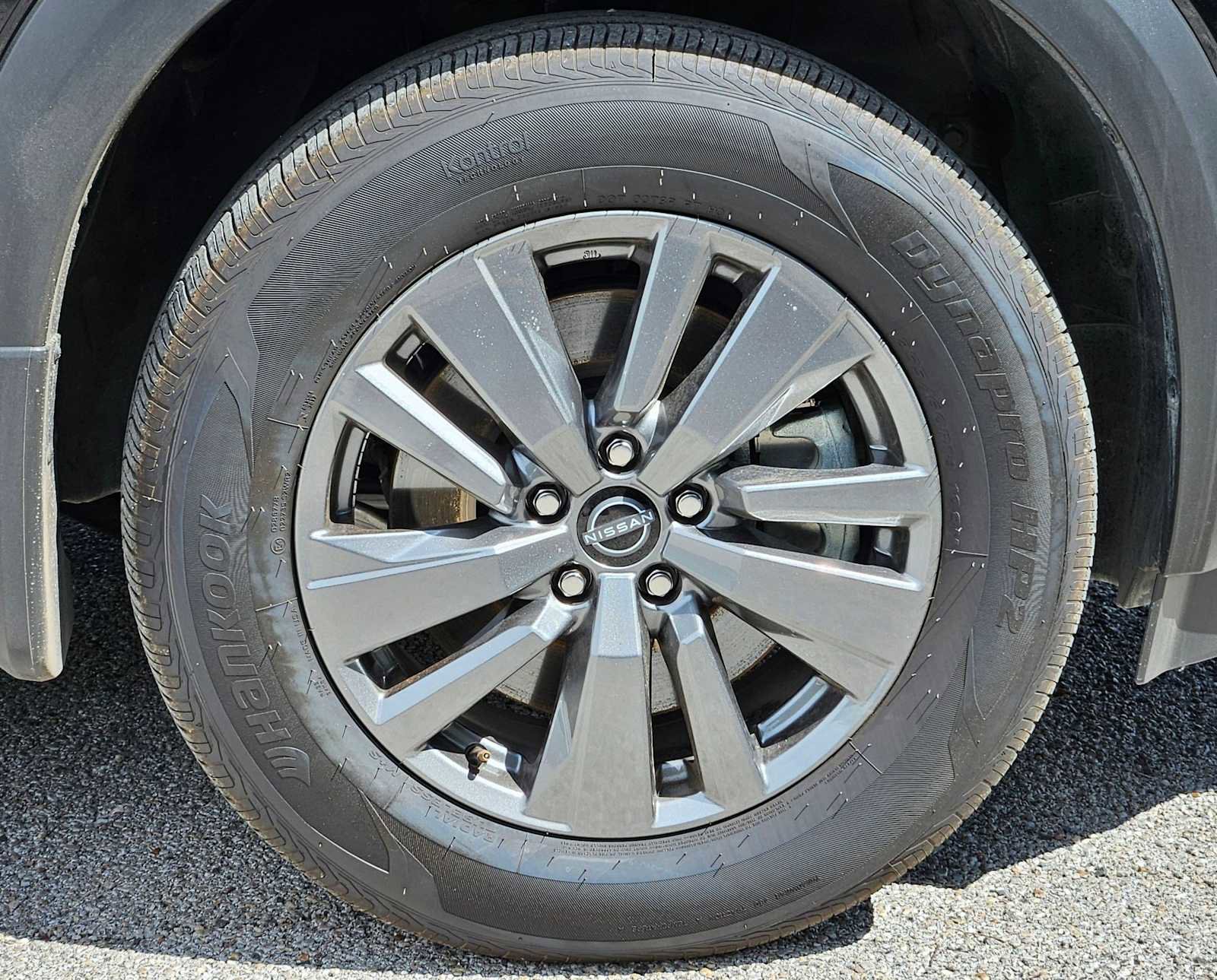 Used 2025 Nissan Pathfinder S image 12