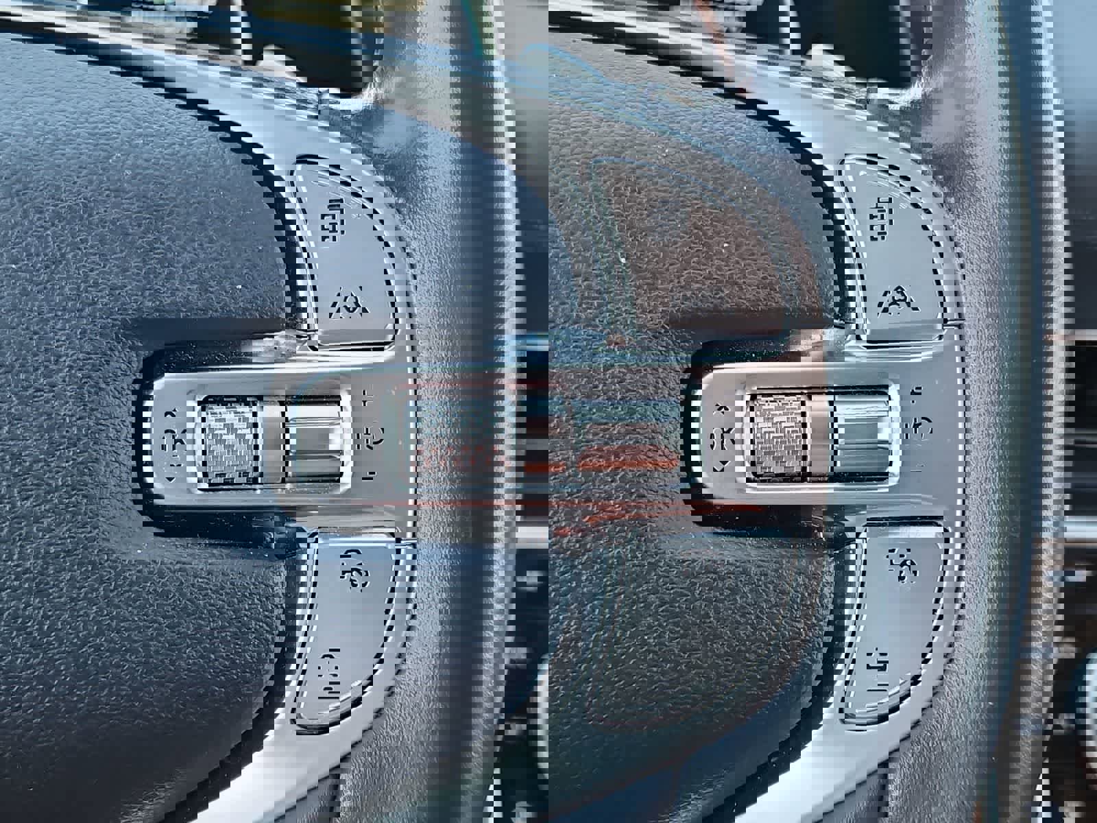 Used 2023 Genesis GV80 2.5T w/ Prestige 20" Package image 25