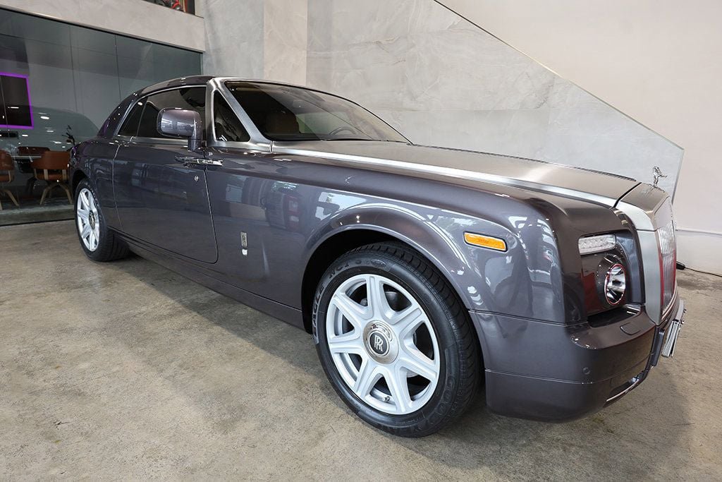 Used 2010 Rolls-Royce Phantom Coupe RWD image 45