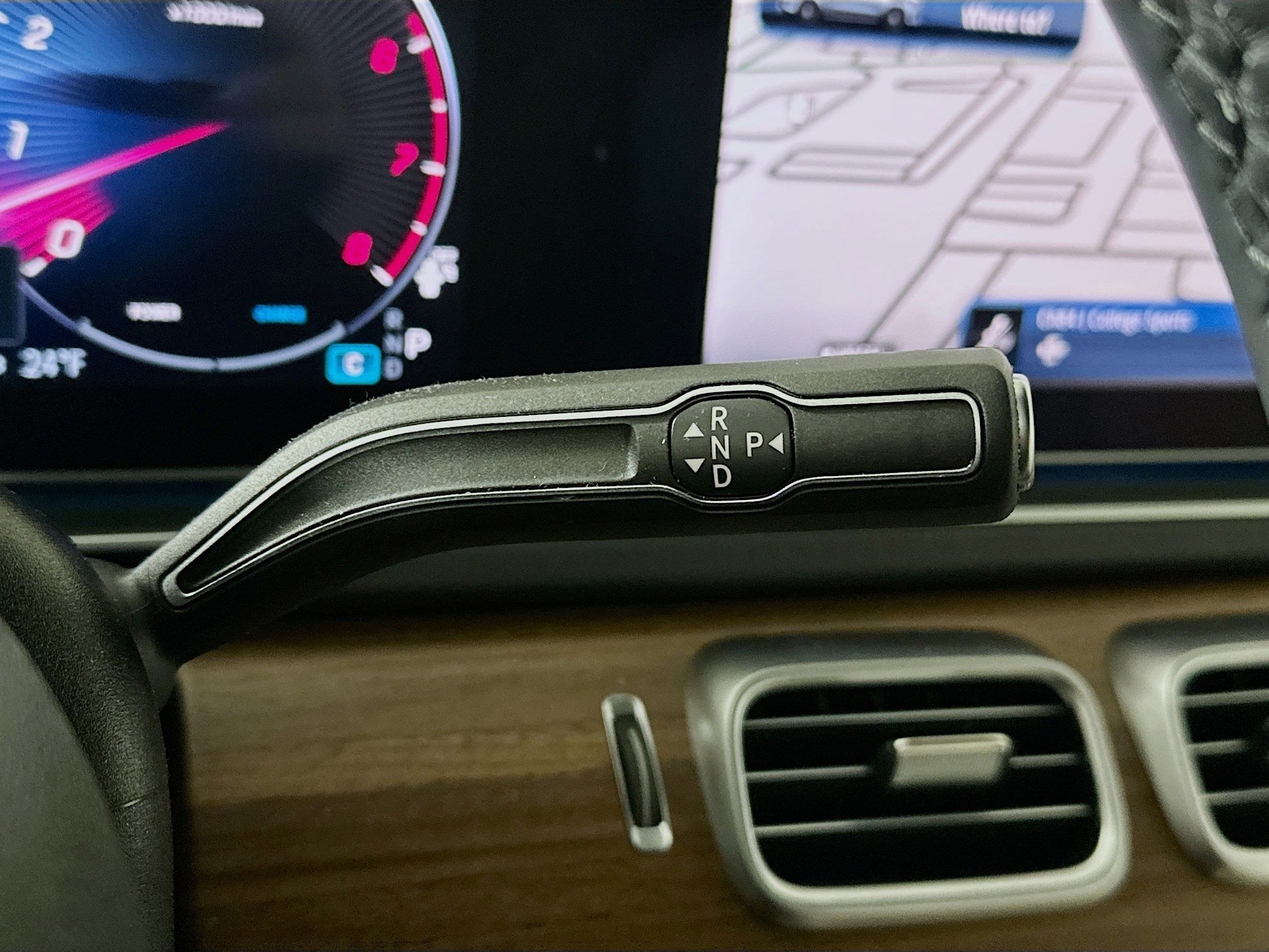 Certified 2025 Mercedes-Benz GLS 450 4MATIC image 17