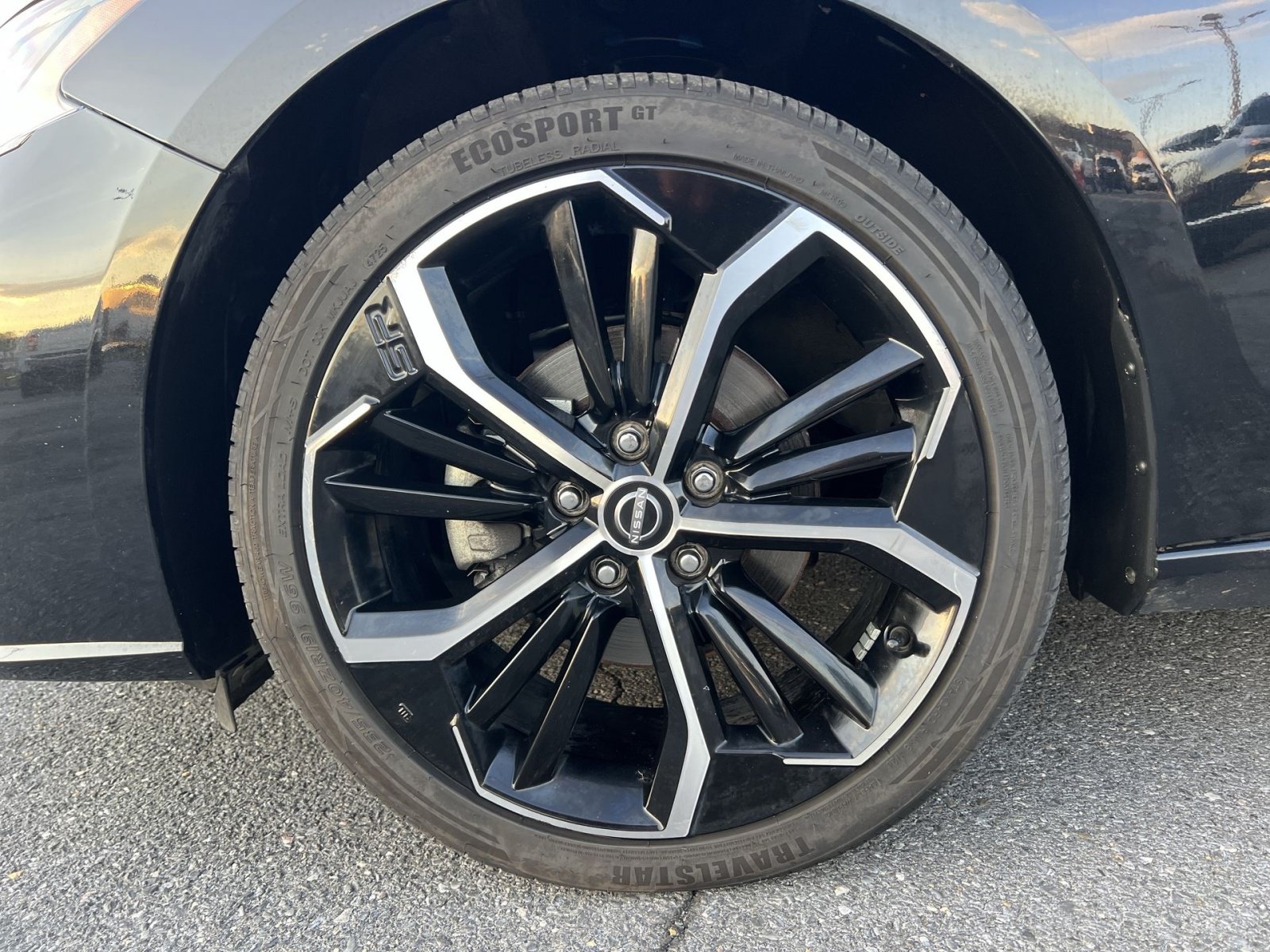 Used 2024 Nissan Altima 2.5 SR FWD image 12