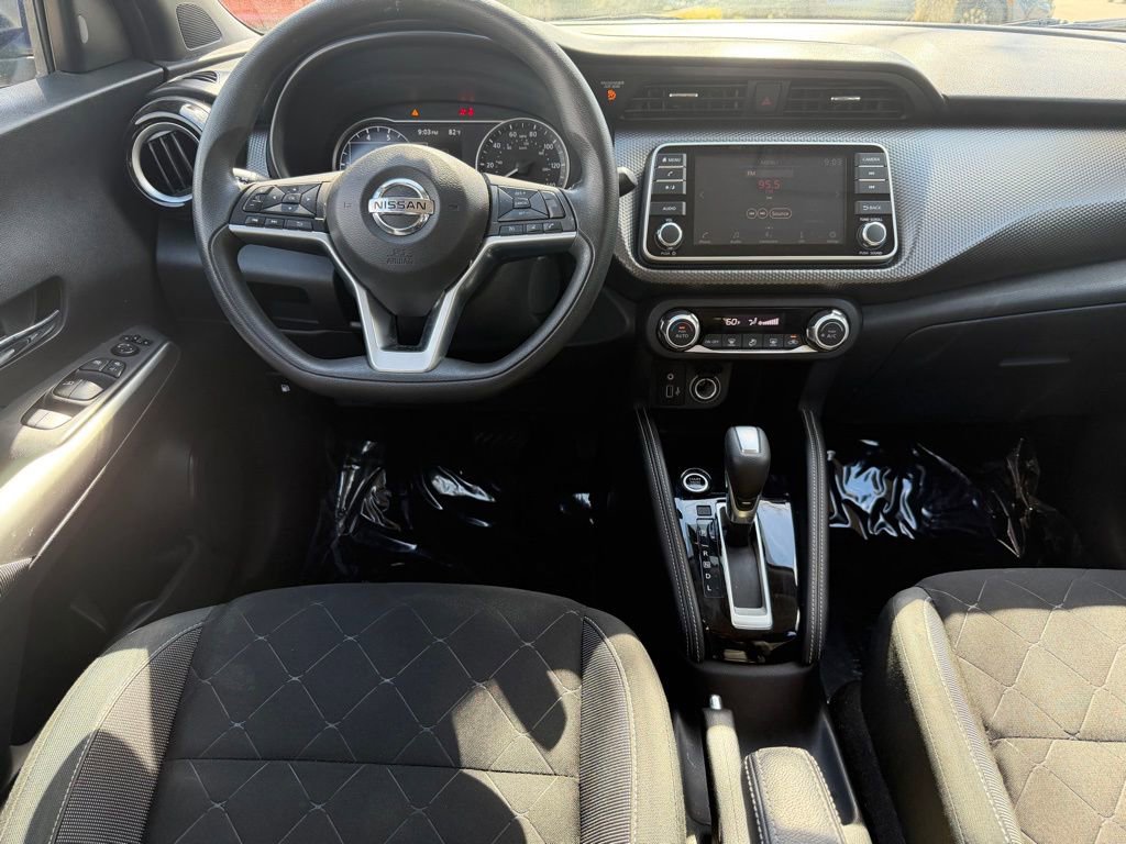 Used 2020 Nissan Kicks SV image 14