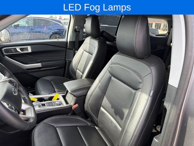 Used 2024 Ford Explorer XLT w/ Equipment Group 202A AWD/4WD image 14