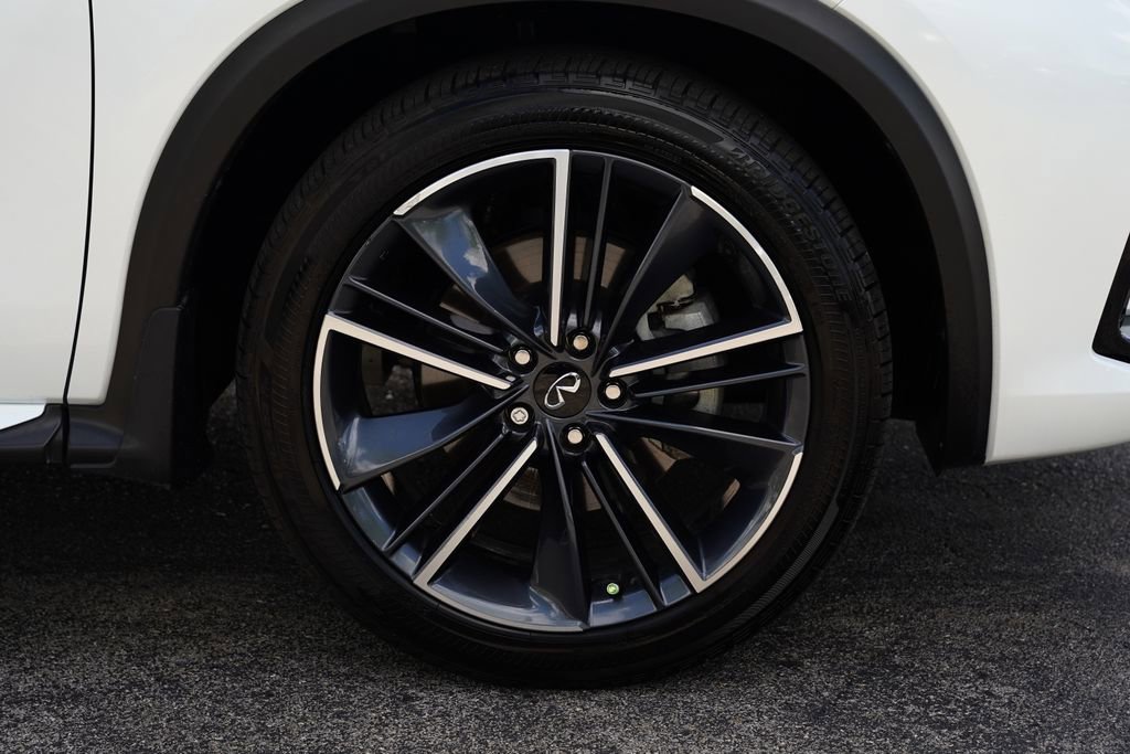 Used 2025 INFINITI QX55 Luxe w/ Cargo Package image 9