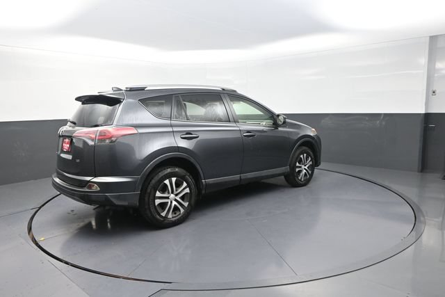Used 2016 Toyota RAV4 LE FWD image 19