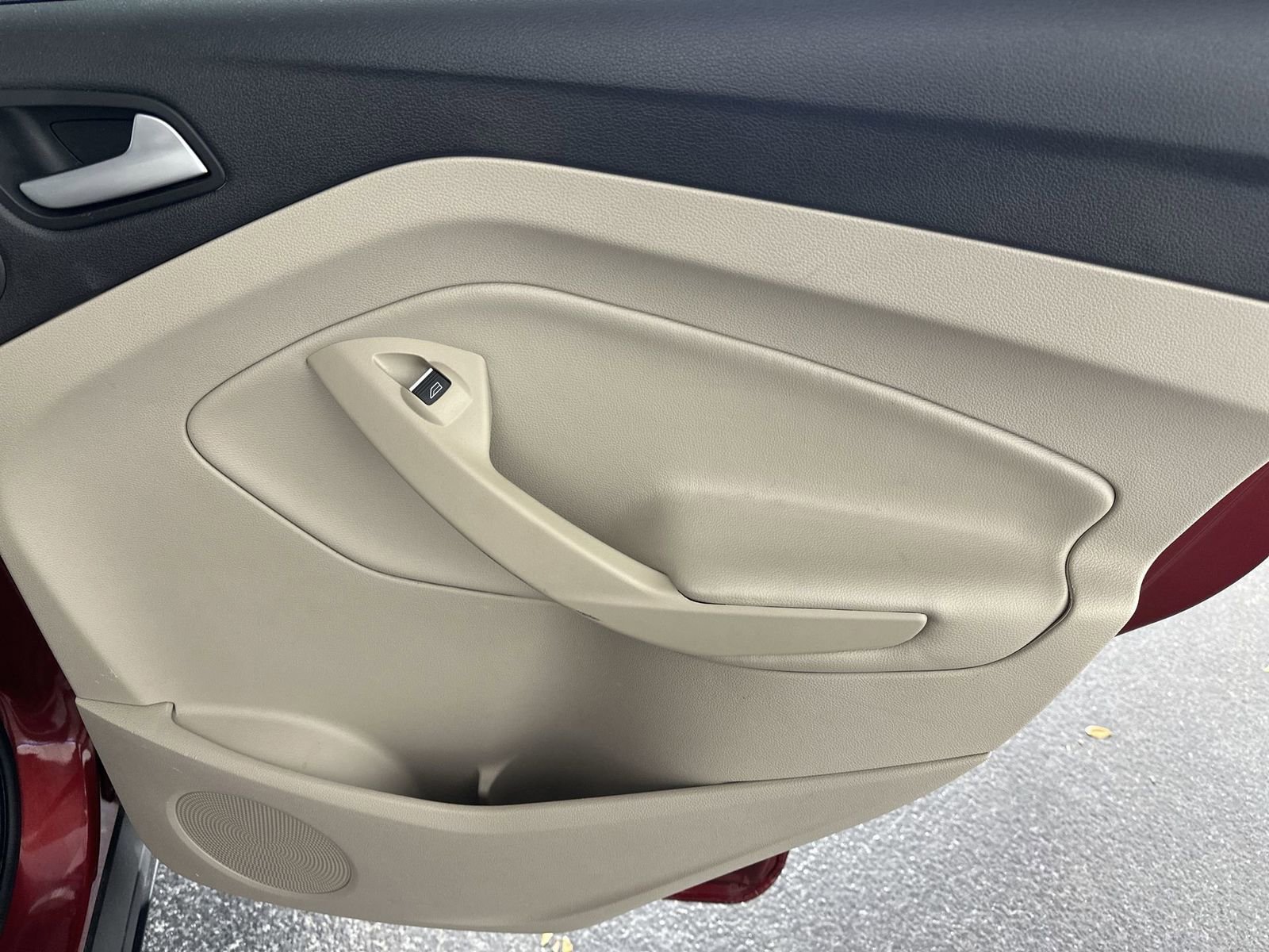 Used 2017 Ford Escape Titanium image 35