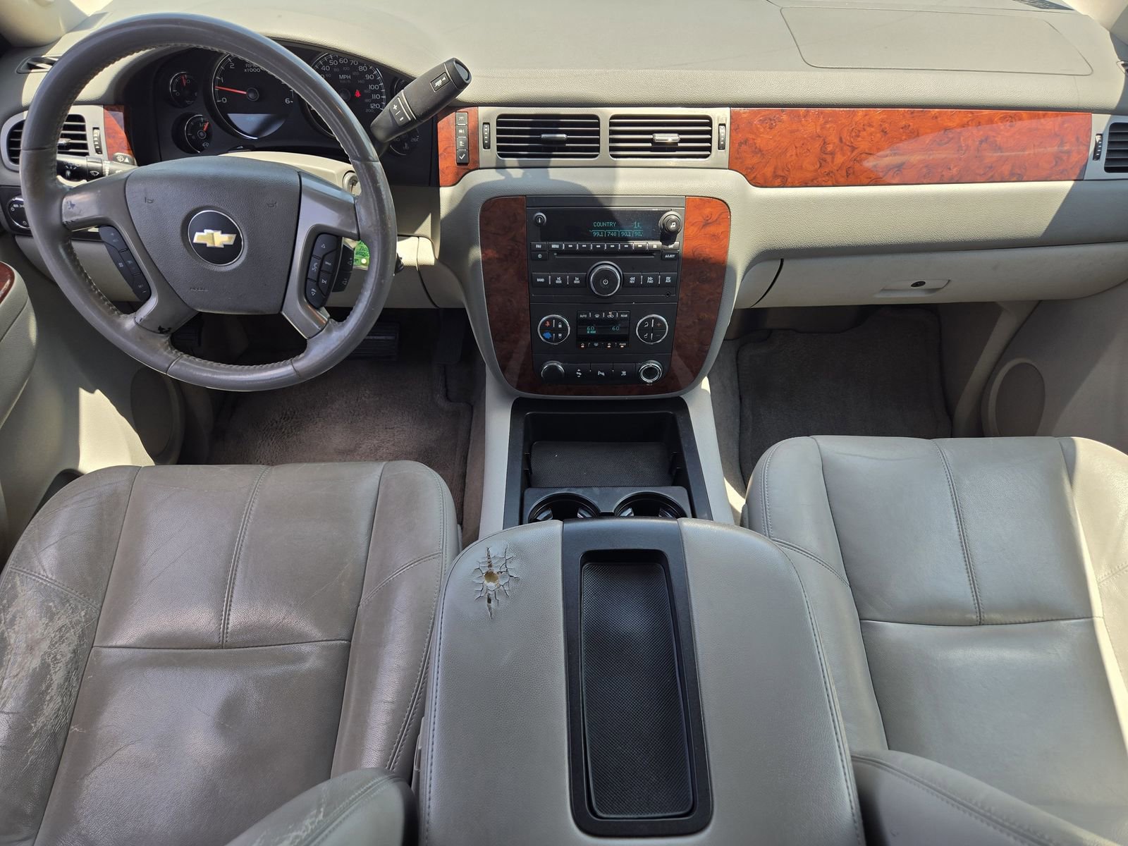 Used 2011 Chevrolet Tahoe LT w/ Luxury Package RWD image 23