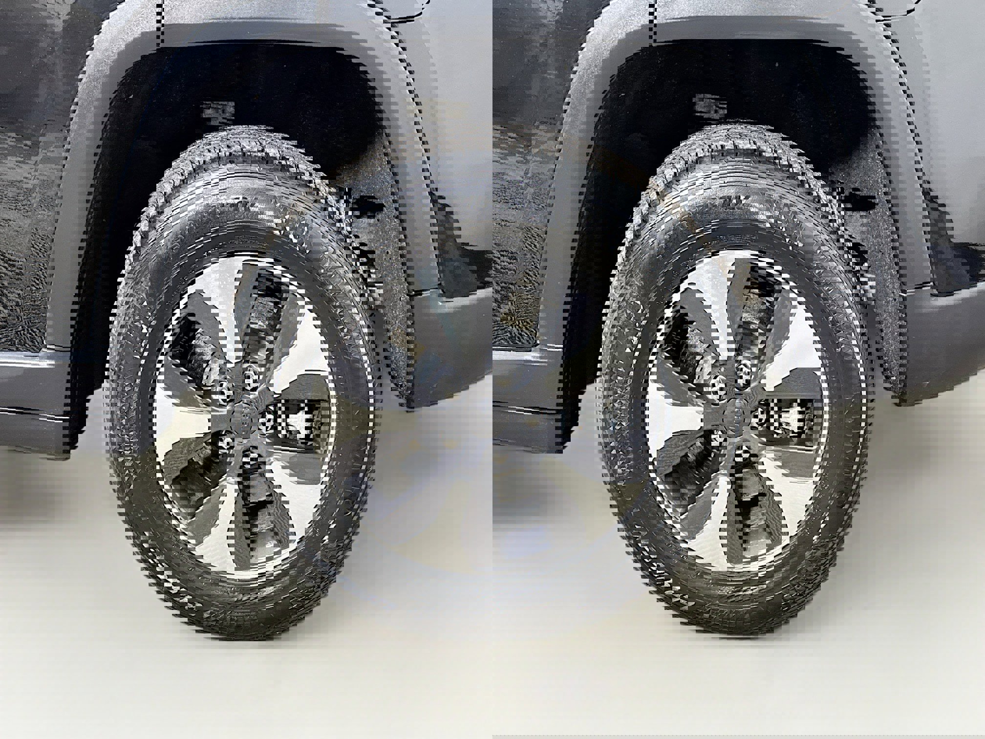 Used 2023 Jeep Grand Cherokee 4WD 4xe image 28