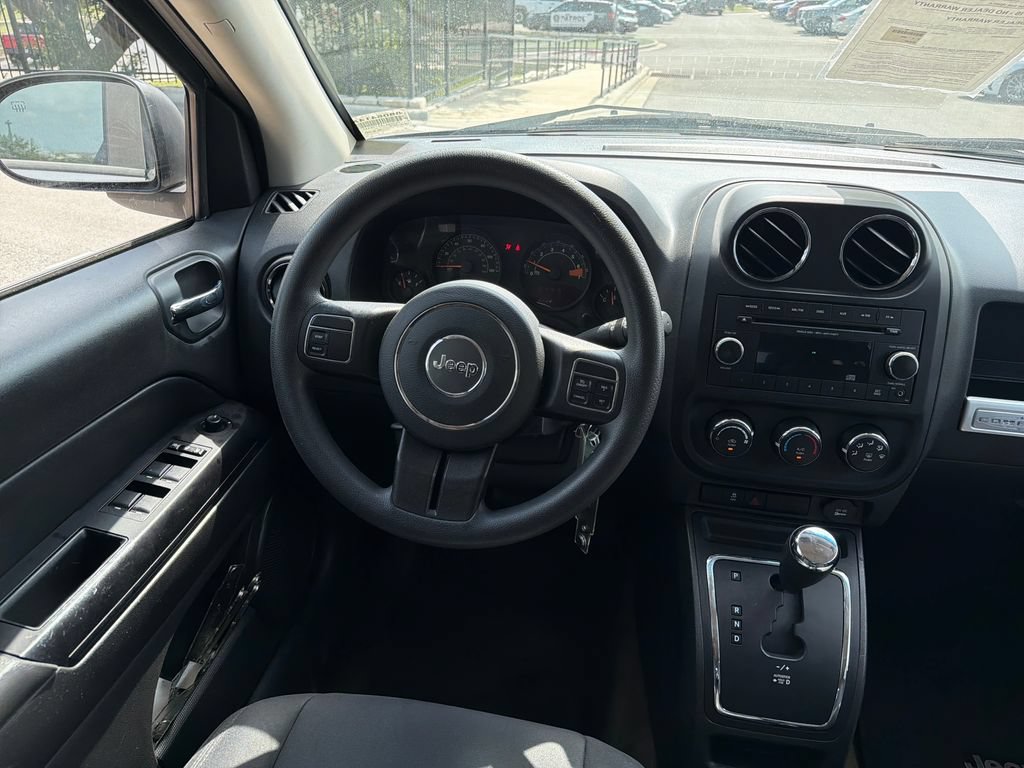 Used 2015 Jeep Compass Sport w/ Power Value Group FWD image 30
