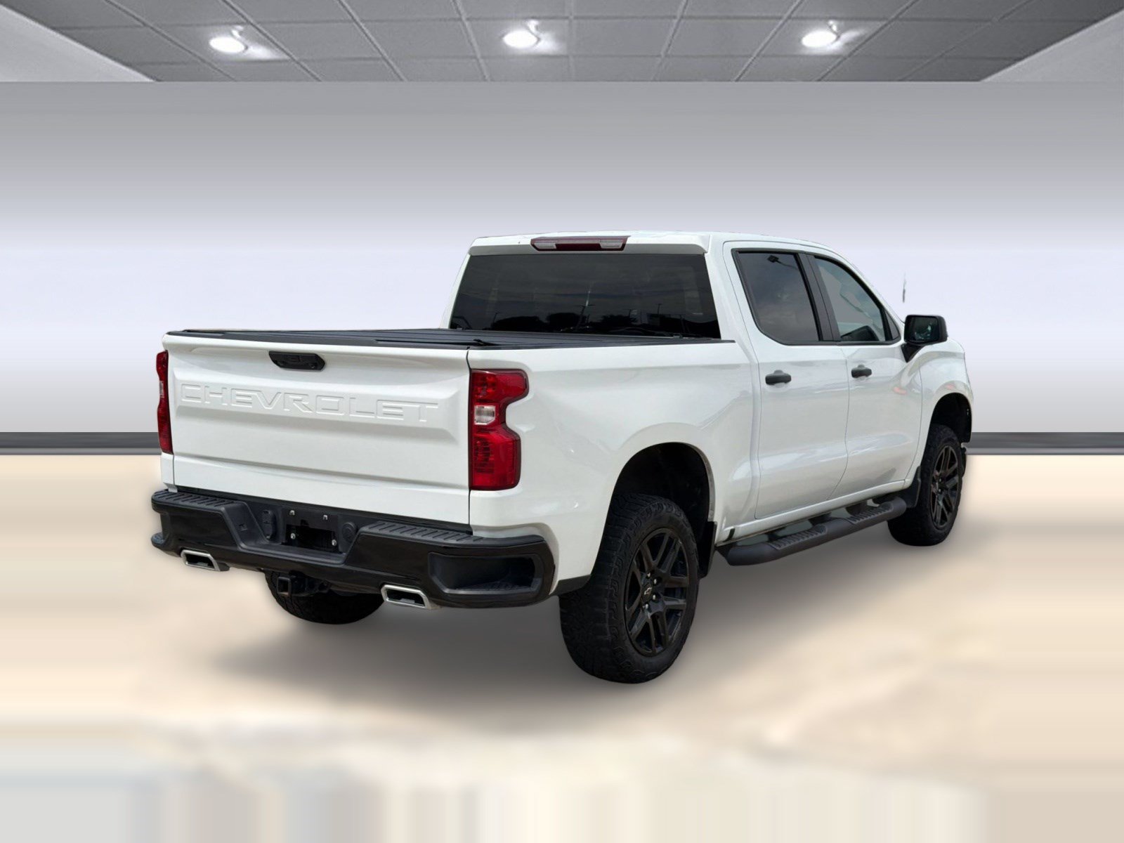 Used 2024 Chevrolet Silverado 1500 Custom Trail Boss w/ LPO, Dark Essentials Package AWD/4WD image 9