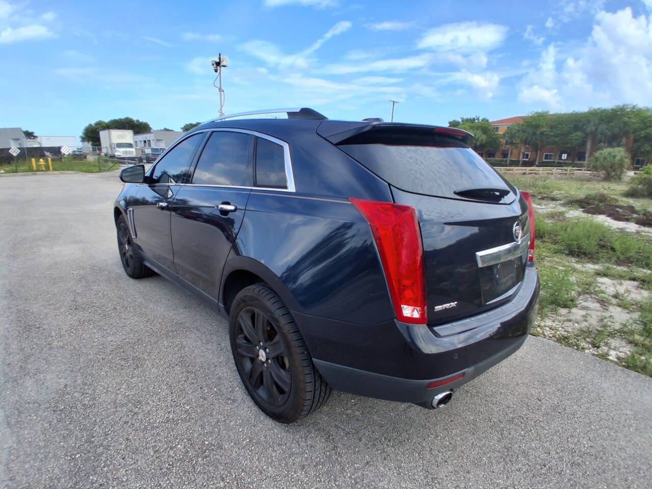 Used 2015 Cadillac SRX Performance w/ Driver Awareness Package FWD image 8