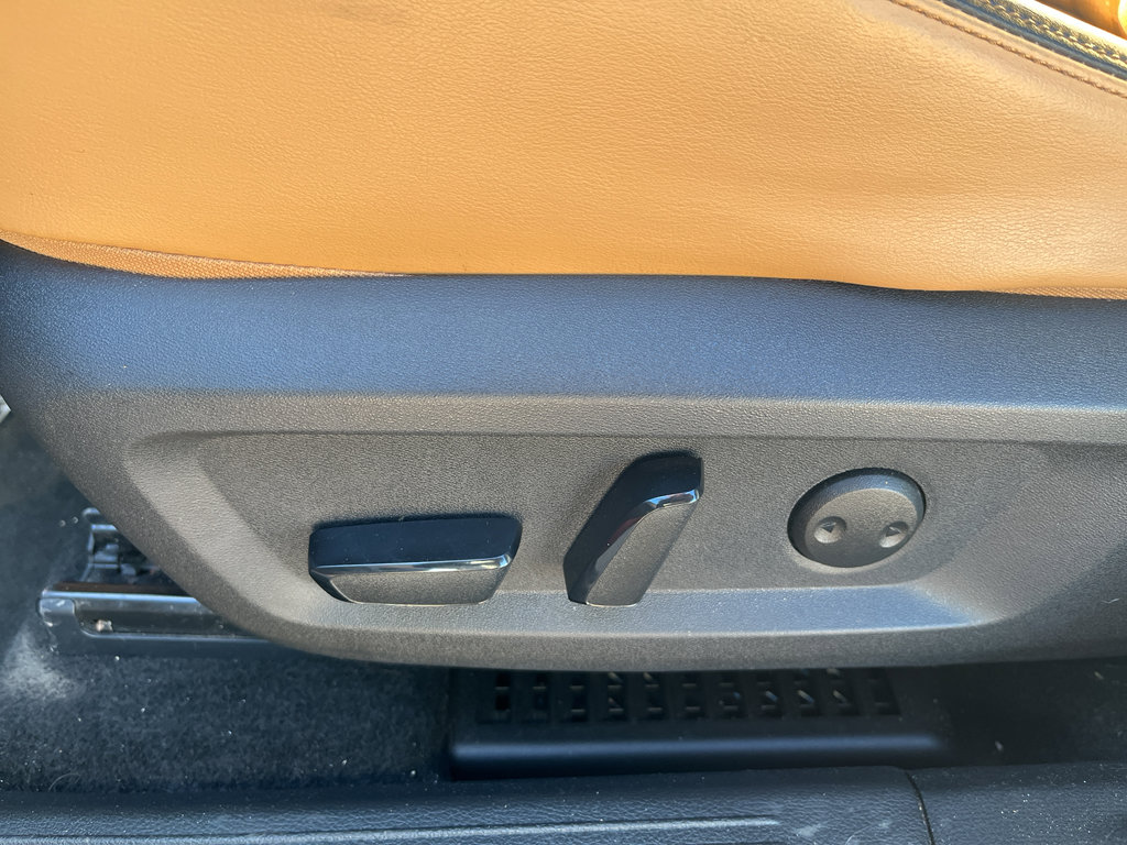 Used 2021 Nissan Rogue Platinum image 25