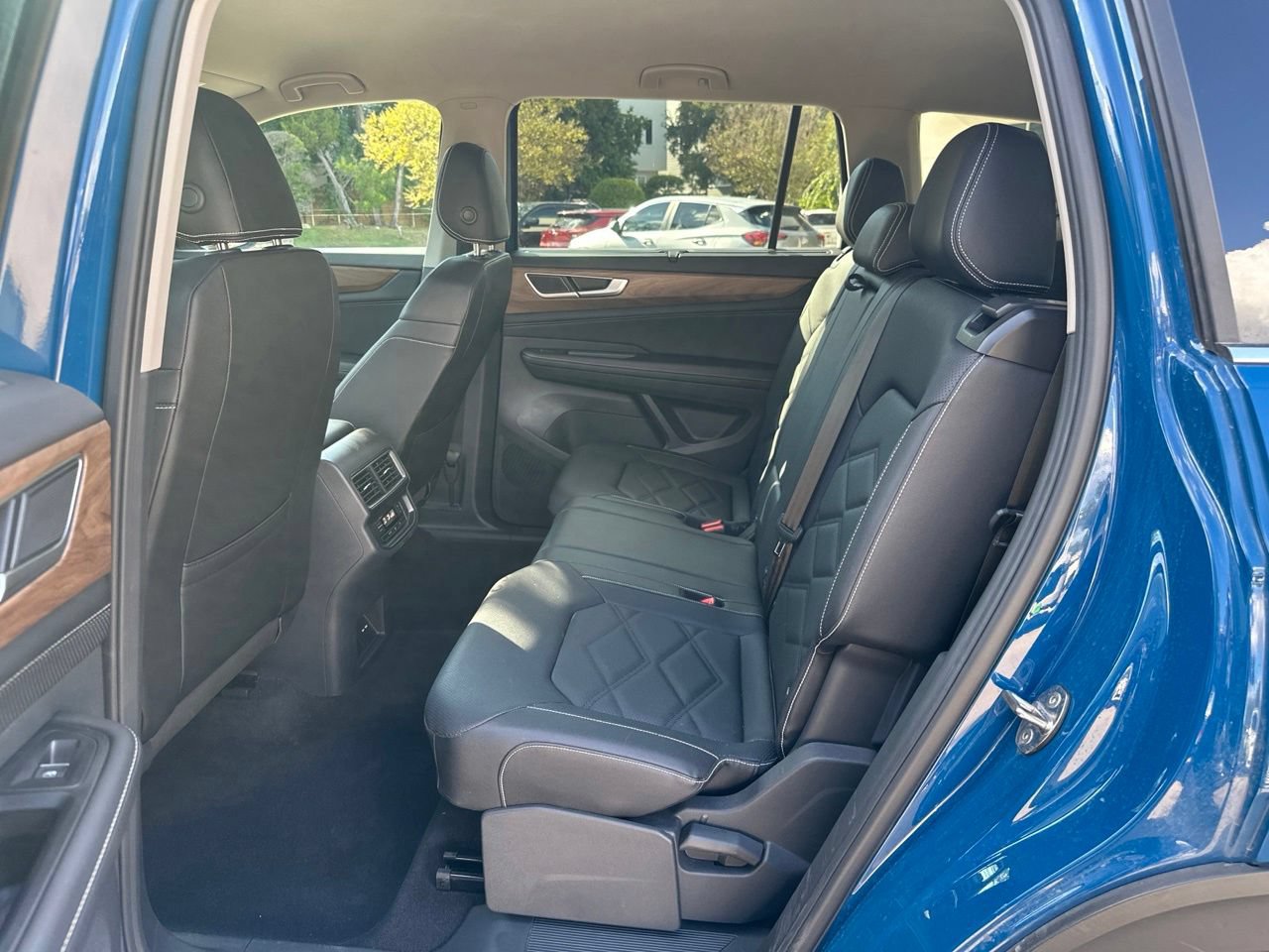 Used 2026 Volkswagen Atlas SE FWD image 23