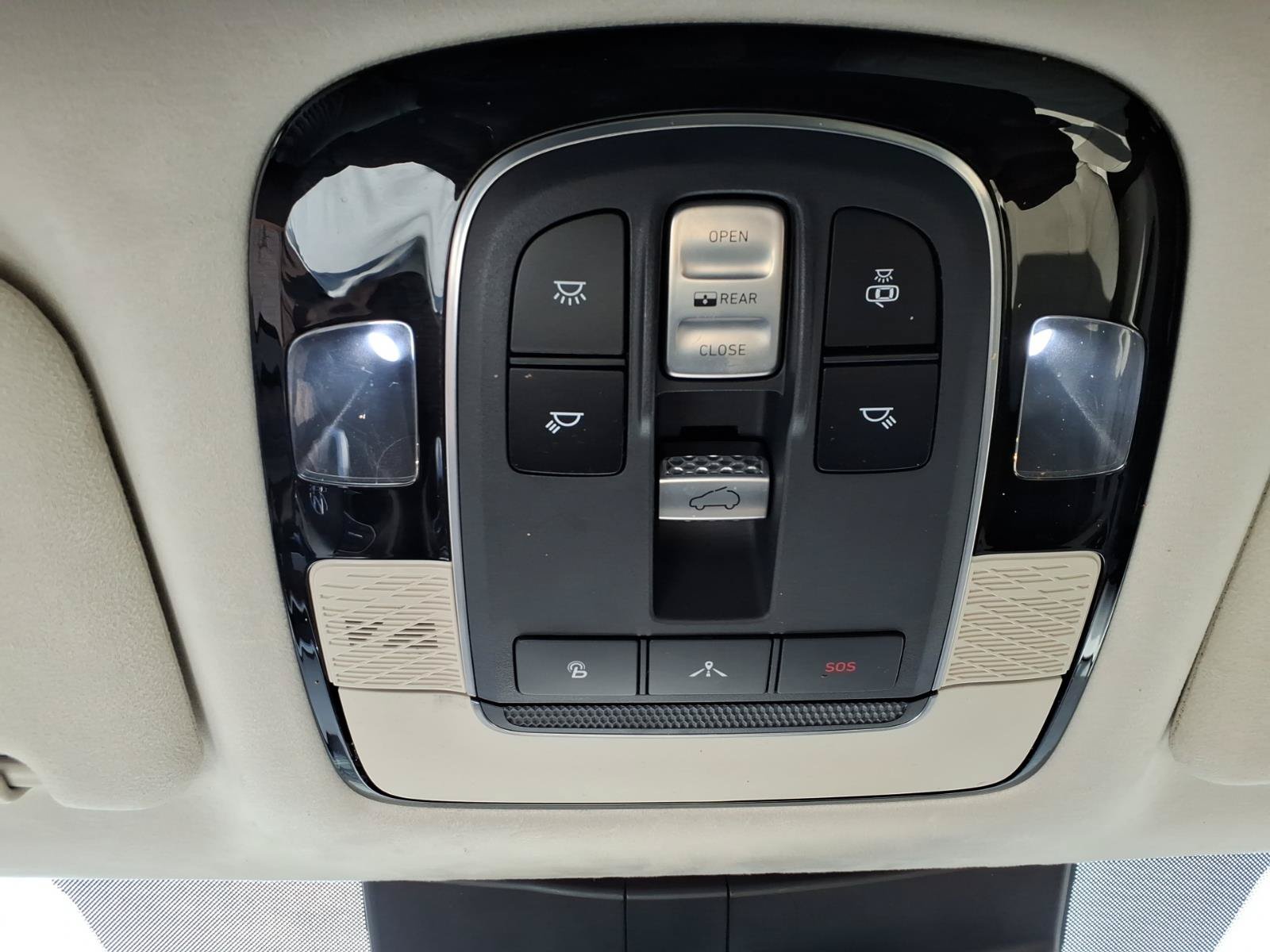 Used 2020 Hyundai Palisade Limited FWD image 18