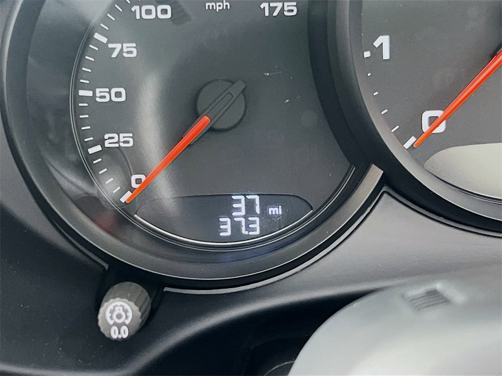 New 2025 Porsche 718 Boxster image 13