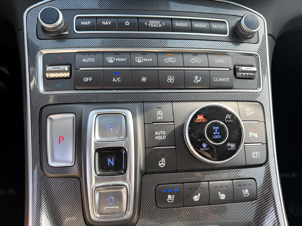 Used 2023 Hyundai Santa Fe Limited AWD/4WD image 29