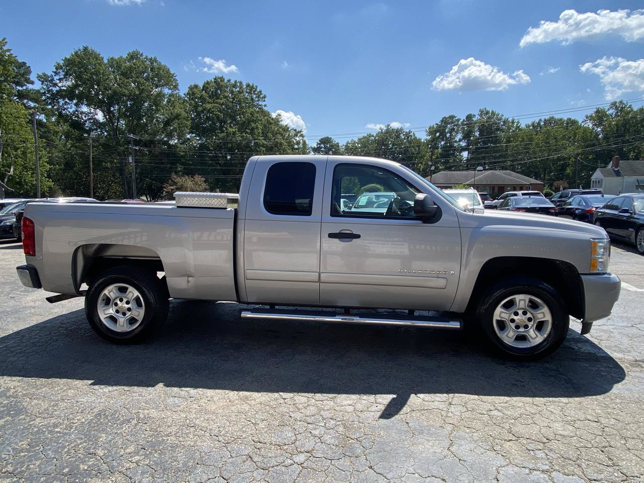 Used 2008 Chevrolet Silverado 1500 LT w/ Power Pack Plus RWD image 4