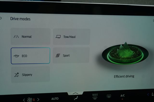 New 2027 Ford Expedition Active RWD image 27