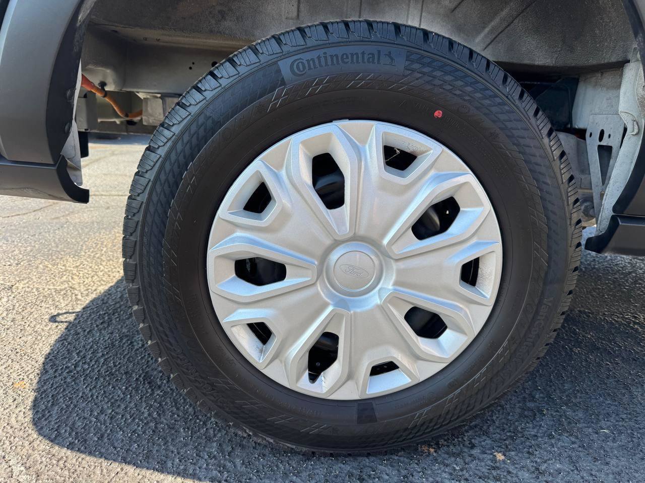 Used 2022 Ford E-Transit Medium Roof w/ Load Area Protection Package RWD image 49