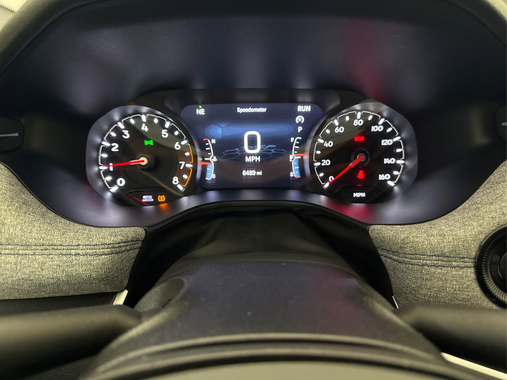 Used 2025 Jeep Compass Latitude image 30