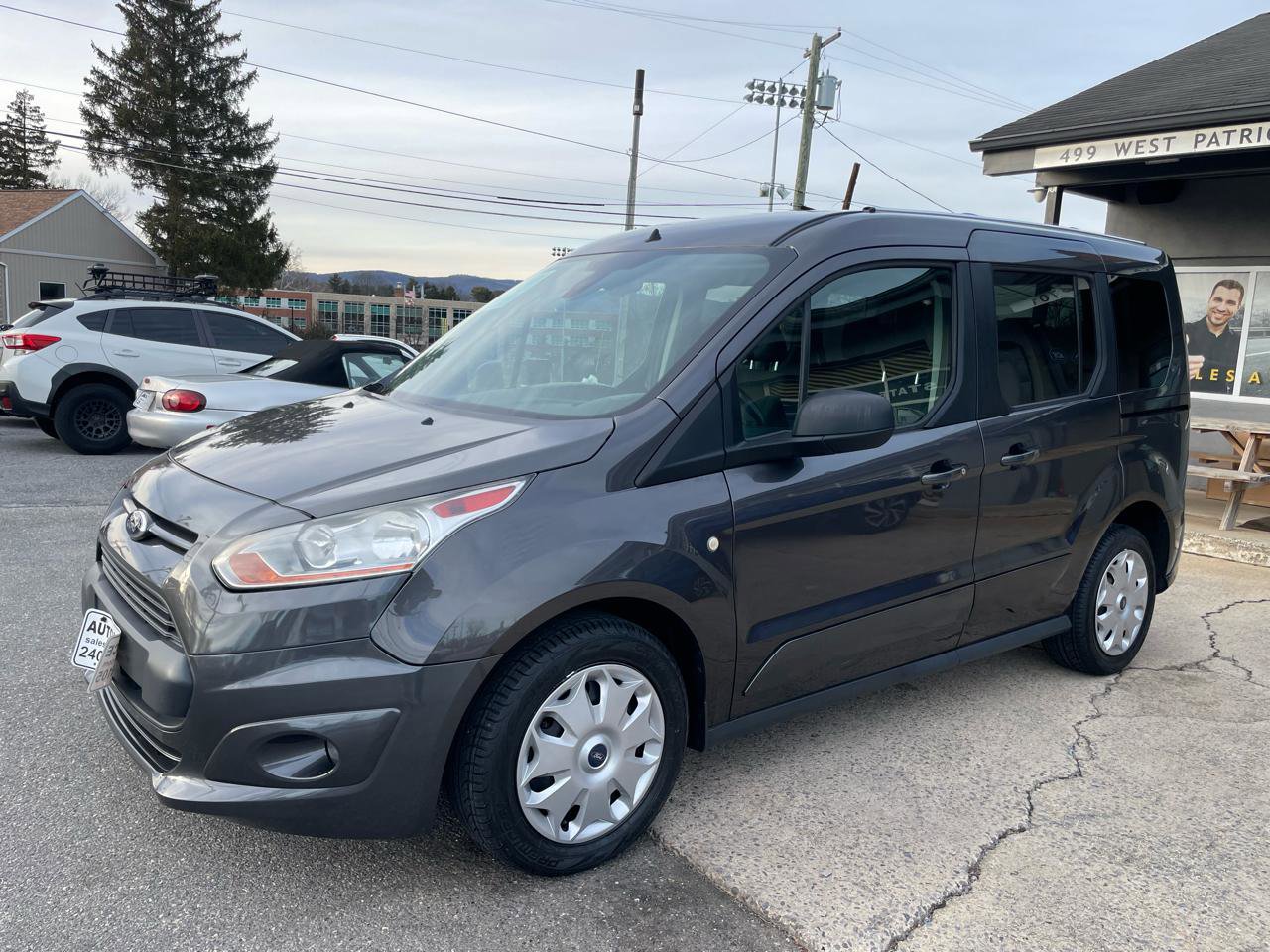 Used 2016 Ford Transit Connect XLT image 7