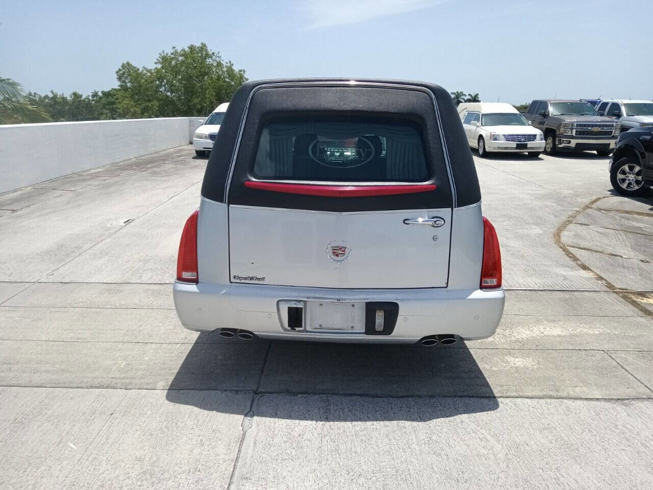 Used 2011 Cadillac DTS Hearse image 6