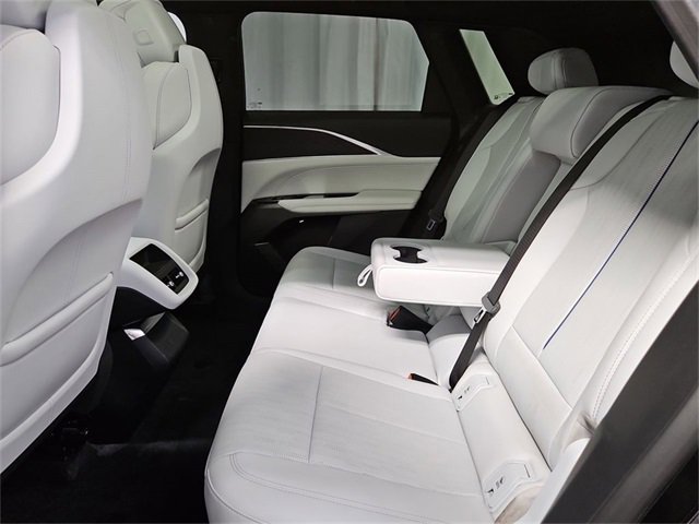 Used 2024 Cadillac Lyriq Sport image 48