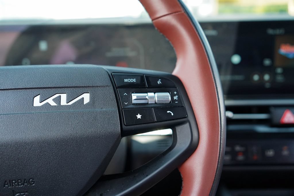 Used 2026 Kia Sportage SX FWD image 30