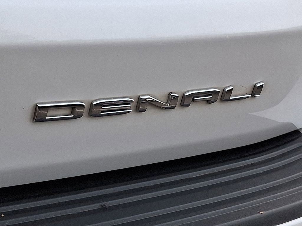 Used 2021 GMC Yukon XL Denali w/ Denali Ultimate Package AWD/4WD image 30