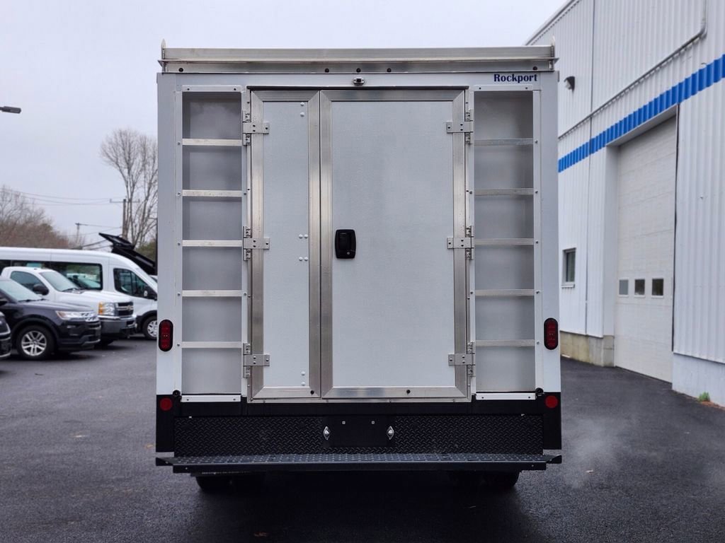 Used 2022 Chevrolet Express 3500 w/ Power Convenience Package RWD image 4