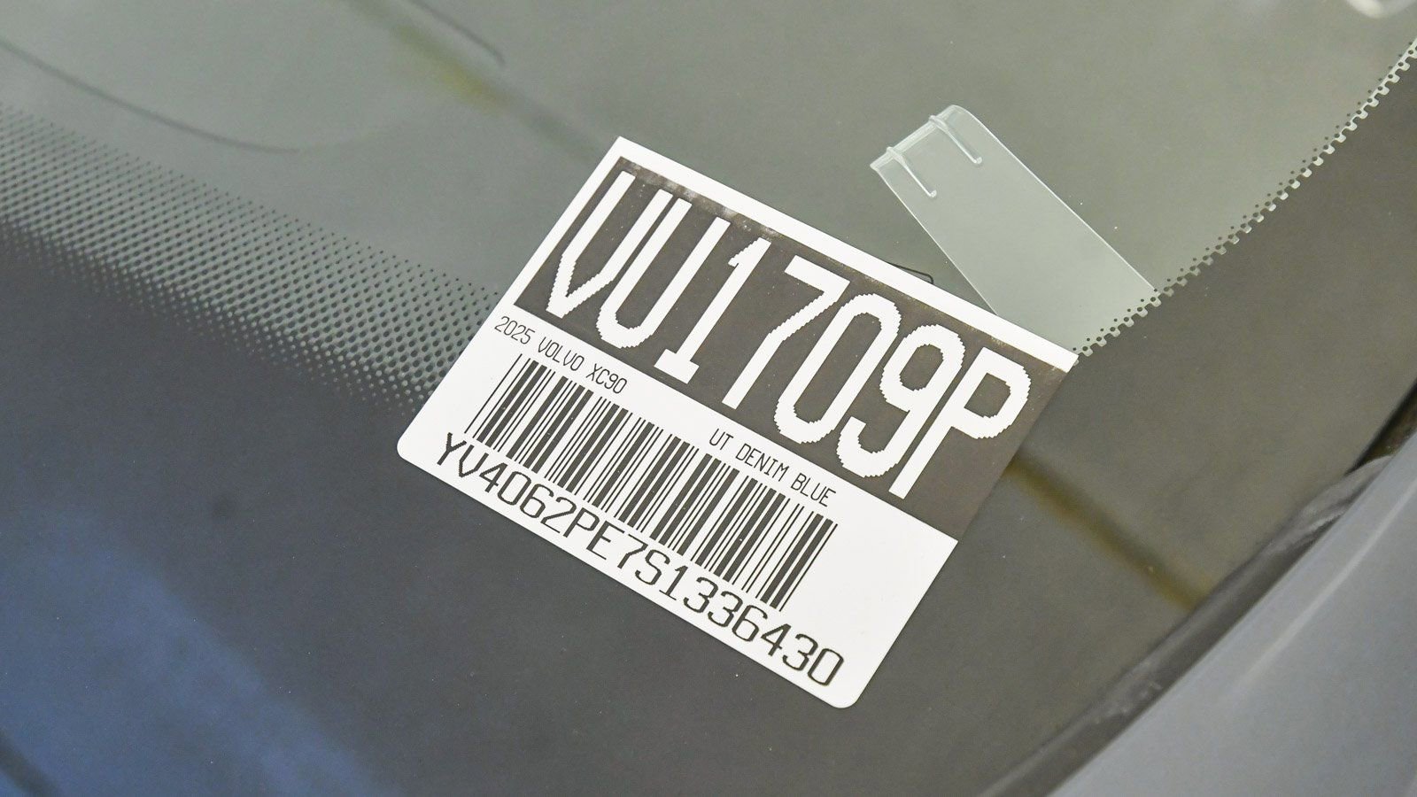 Certified 2025 Volvo XC90 B6 Ultra image 29