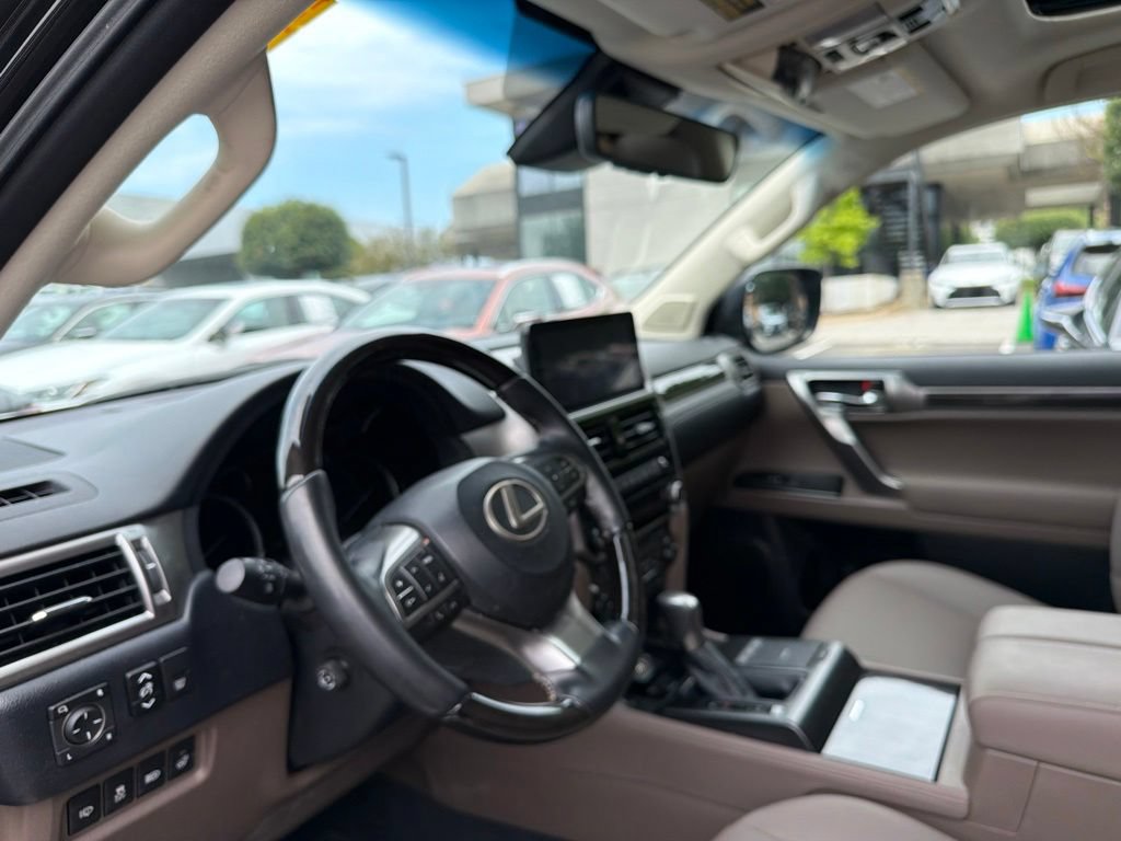 Certified 2023 Lexus GX 460 Premium w/ Premium Package AWD/4WD image 12