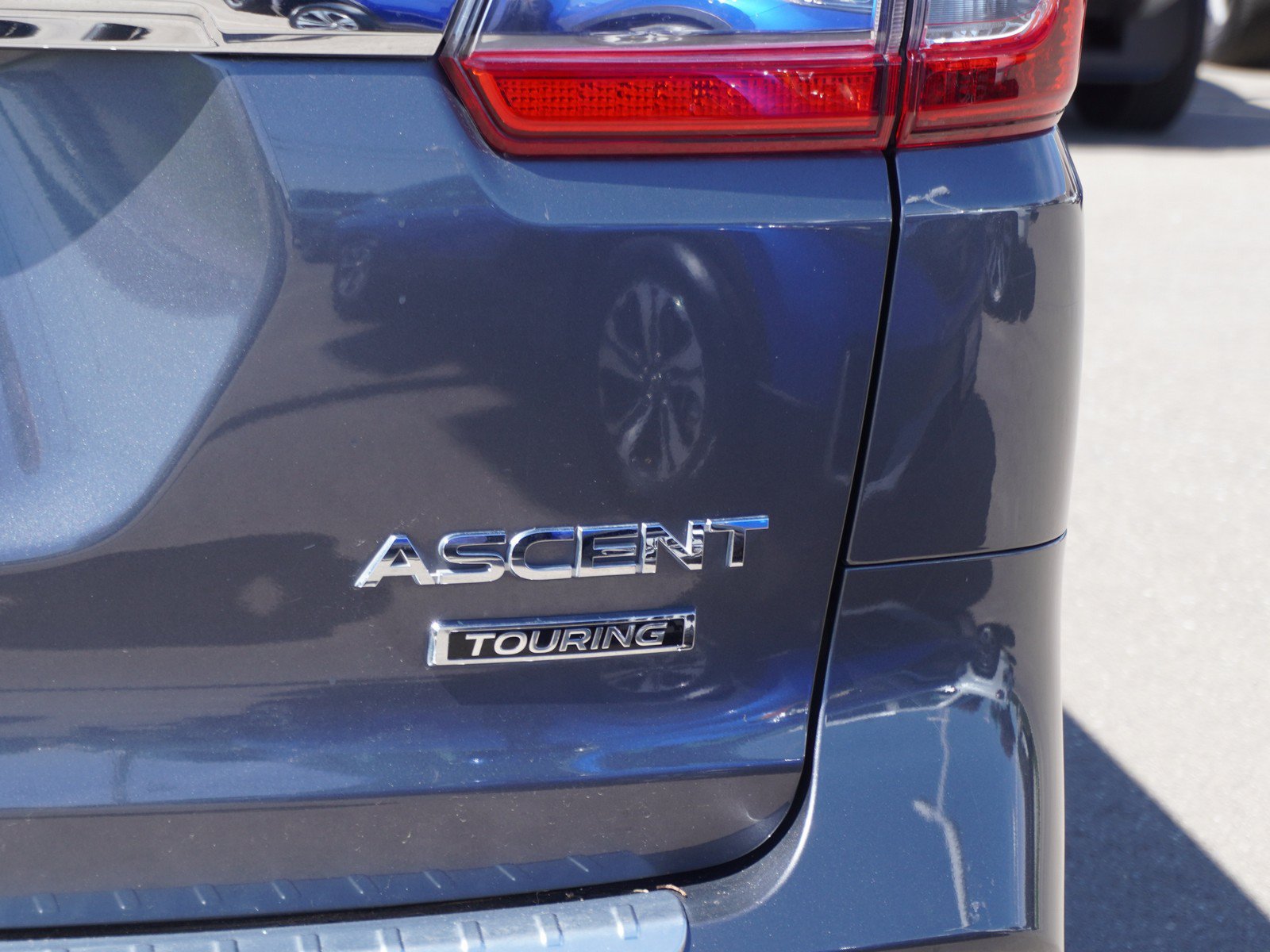 Used 2019 Subaru Ascent Touring AWD/4WD image 11