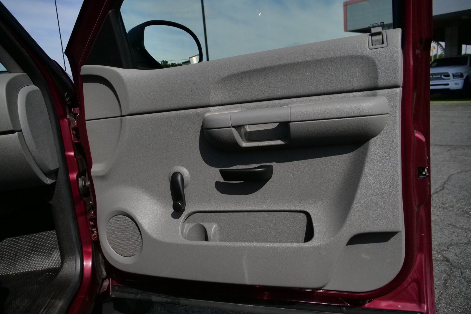 Used 2009 GMC Sierra 1500 W/T AWD/4WD image 29