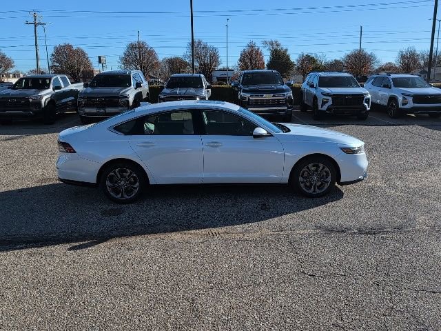 Used 2023 Honda Accord EX-L image 16