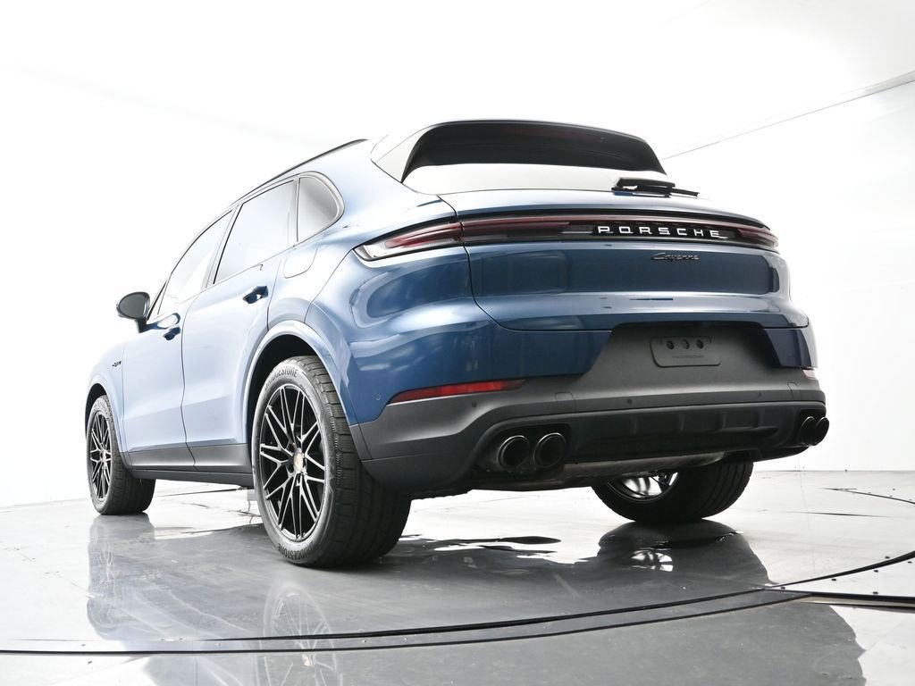 Certified 2026 Porsche Cayenne E-Hybrid AWD/4WD image 45
