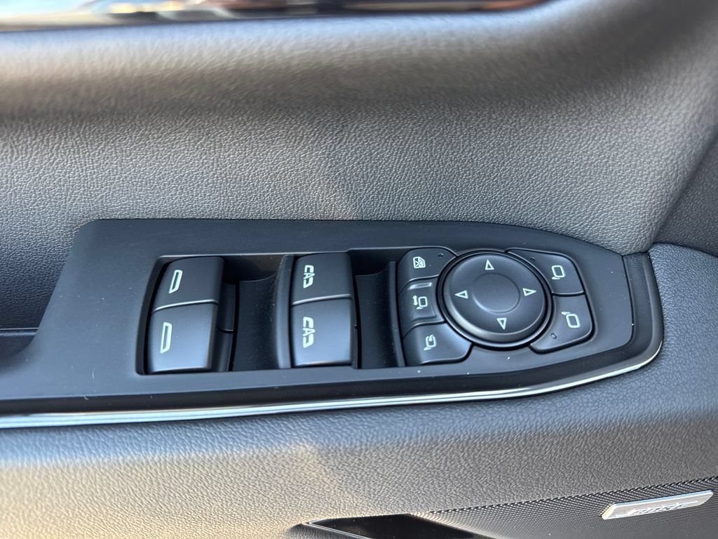 New 2026 GMC Sierra 2500 AT4 w/ AT4 Premium Plus Package AWD/4WD image 17