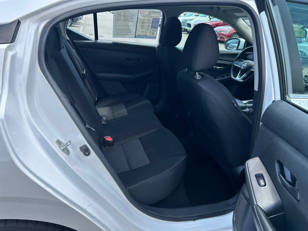 Used 2024 Nissan Sentra SV FWD image 16