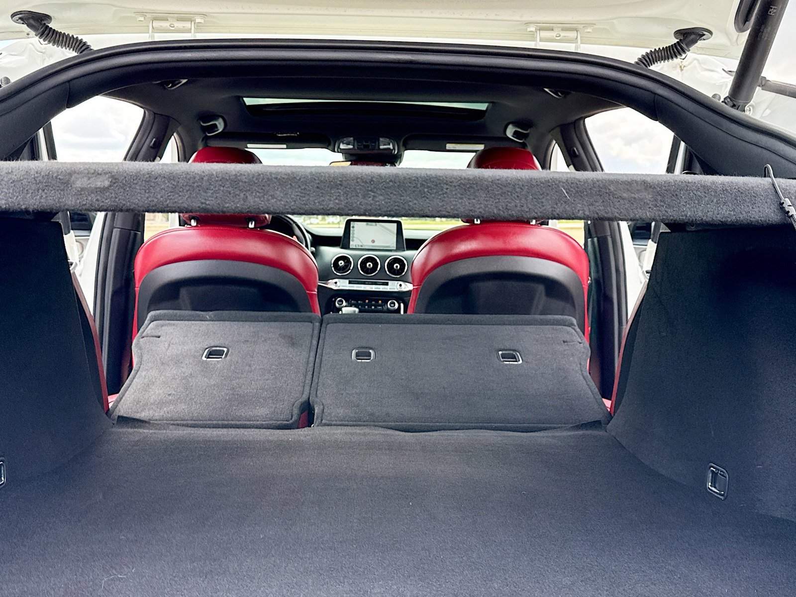 Used 2021 Kia Stinger GT2 image 7