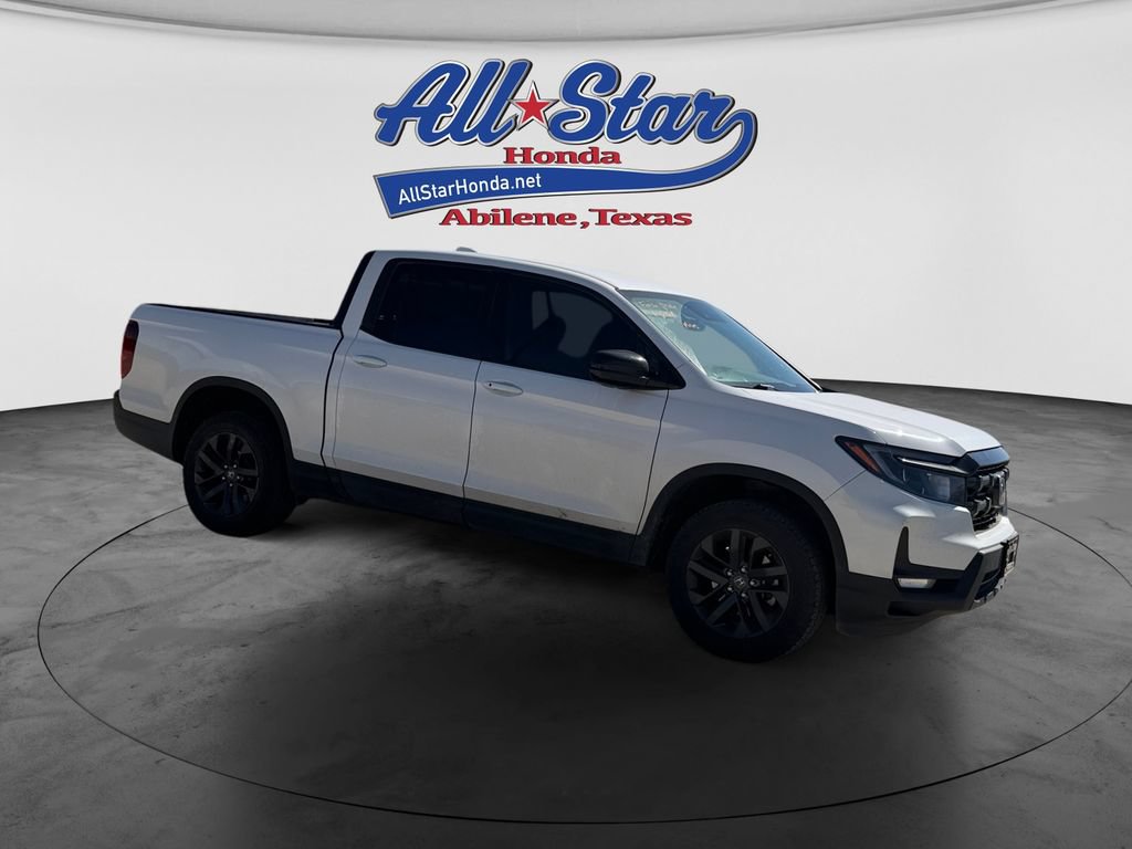 Used 2025 Honda Ridgeline Sport image 3
