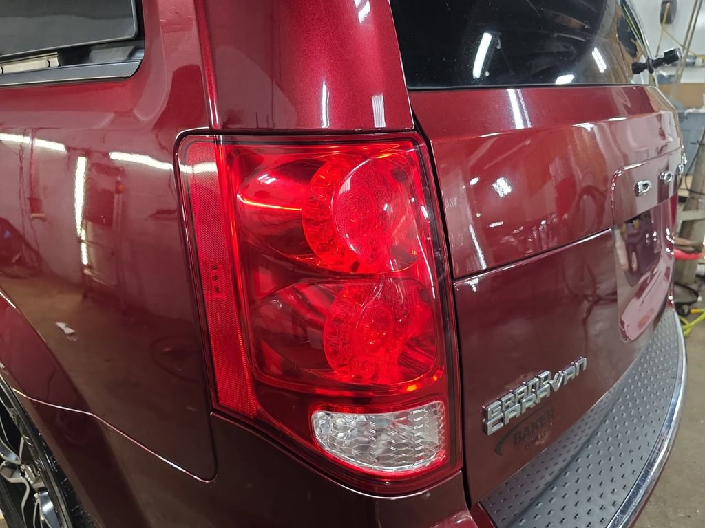 Used 2017 Dodge Grand Caravan GT FWD image 34