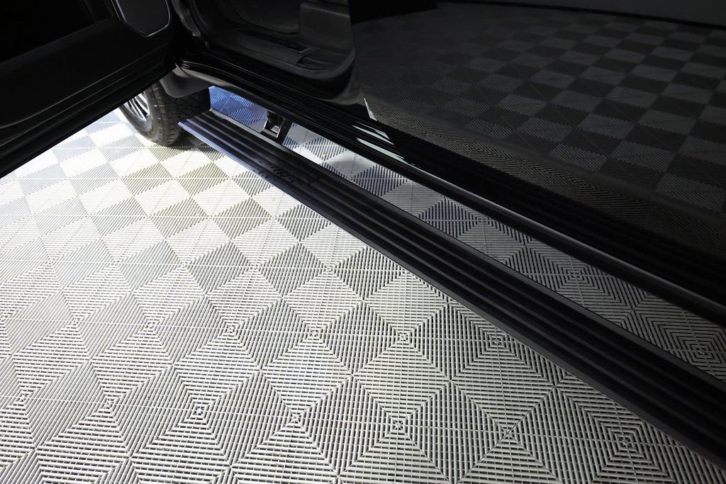 Used 2024 GMC Sierra 3500 Denali Ultimate image 22