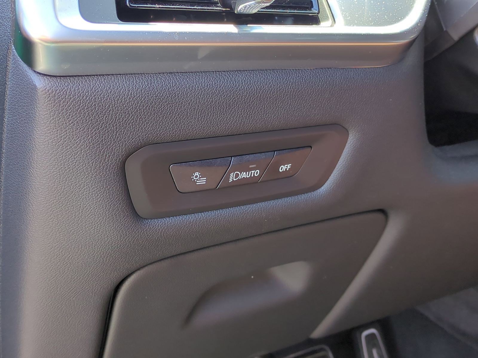 Certified 2026 BMW X6 M60i AWD/4WD image 16