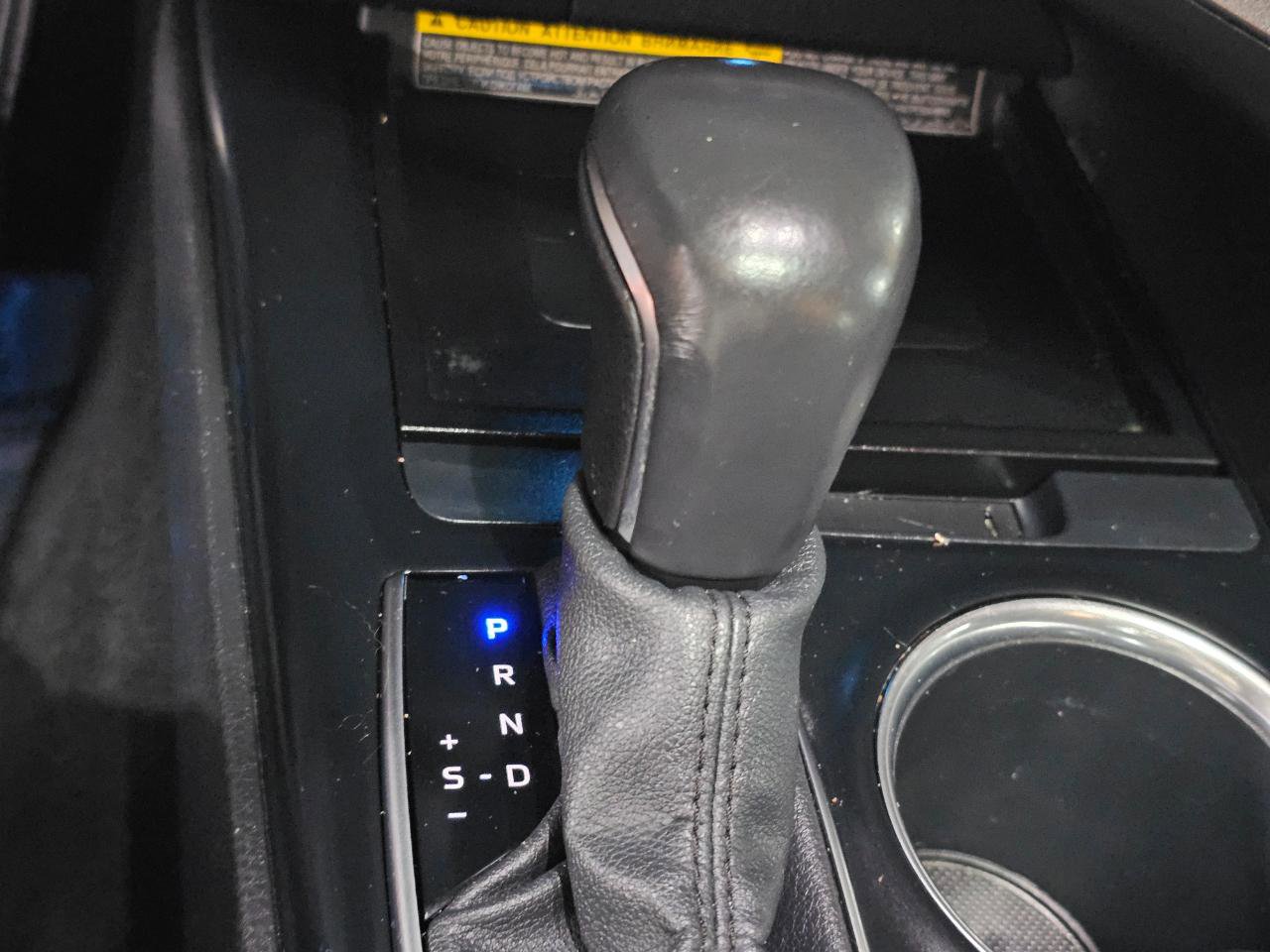 Used 2020 Toyota Camry XSE image 47