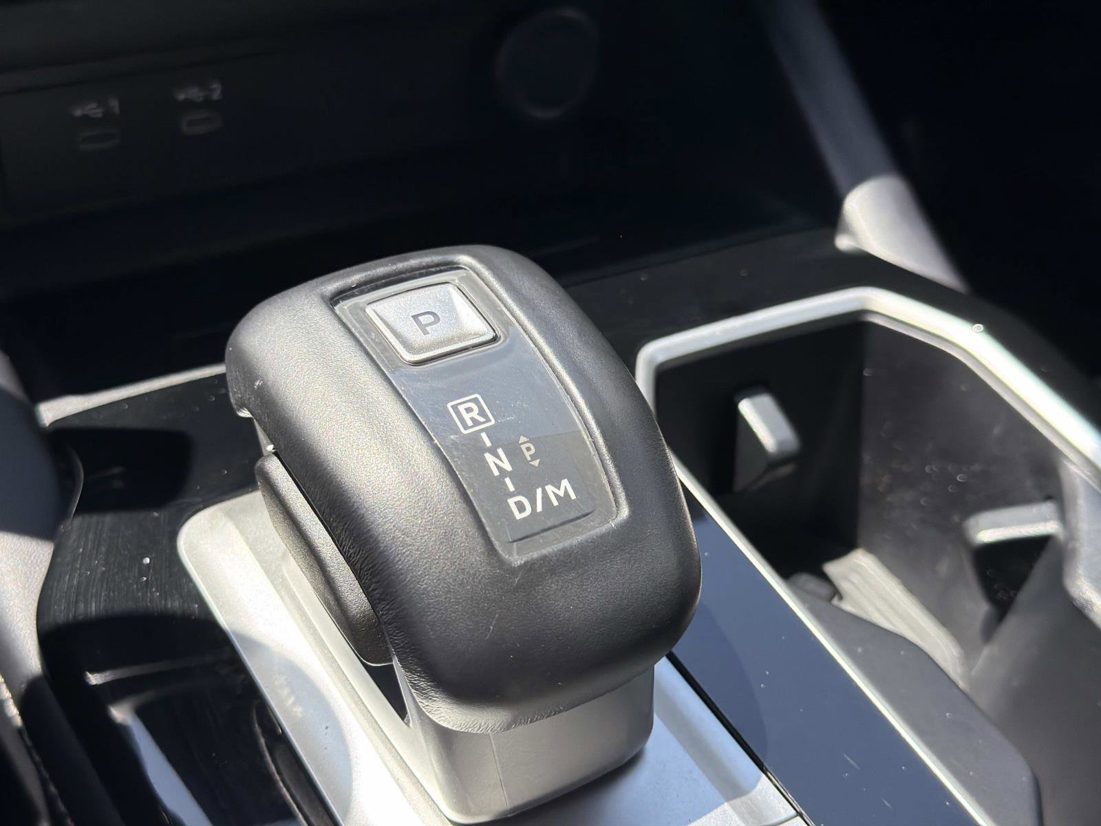 Used 2025 Mitsubishi Outlander SE FWD image 25
