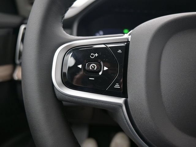New 2026 Volvo XC90 B6 Plus w/ Protection Package Premier AWD/4WD image 26
