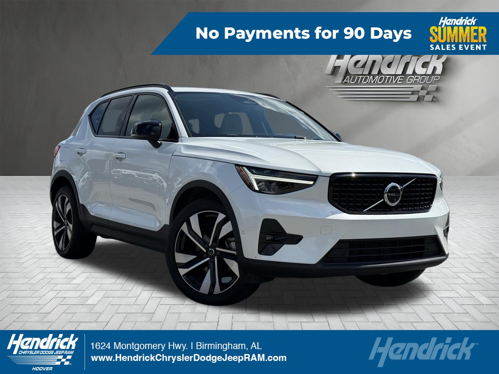Used 2023 Volvo XC40 B4 Plus w/ Climate Package