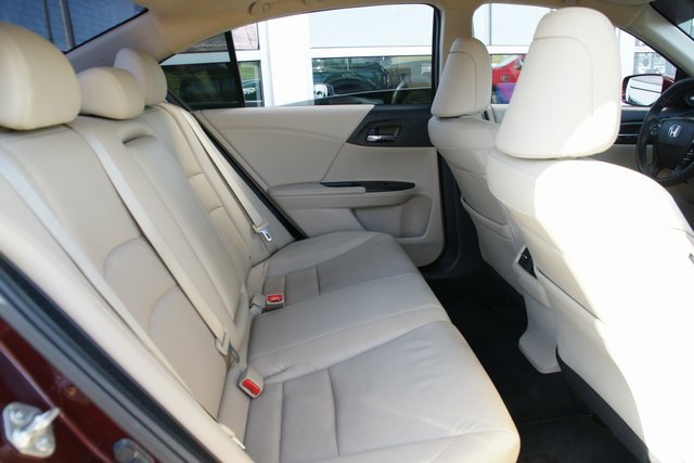 Used 2015 Honda Accord Touring image 30