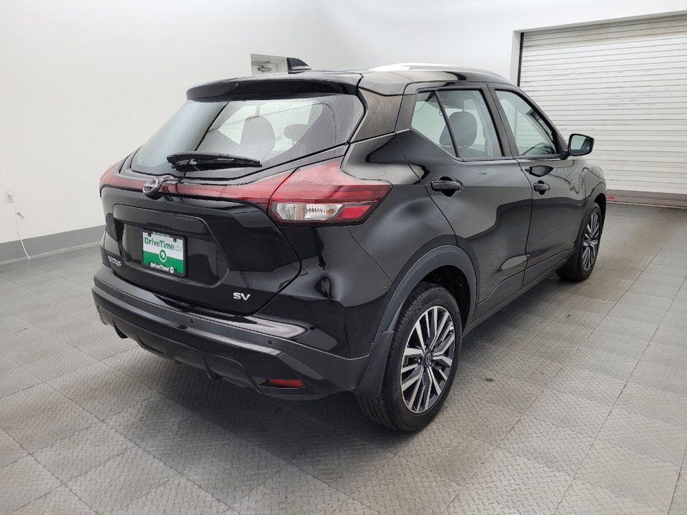 Used 2024 Nissan Kicks SV FWD image 9